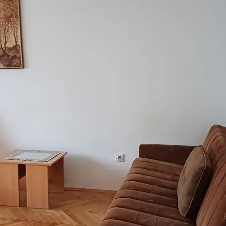 Shine Apartment *